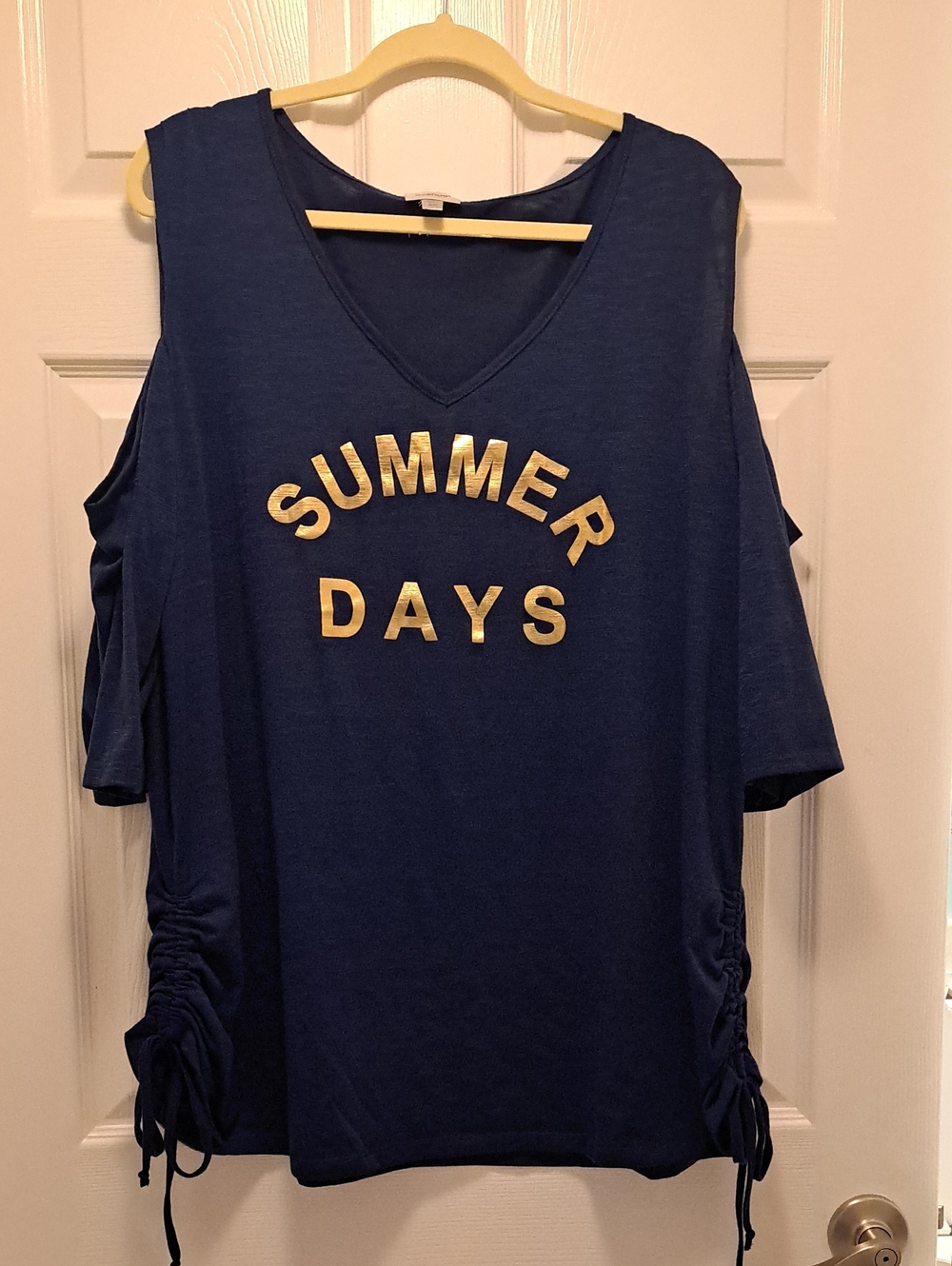 Navy 'Summer Days' Cold-Shoulder V-Neck Women's Top